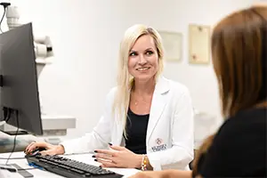 Dr. med. Ana Stepišnik, specialistka za medicino dela, prometa in športa